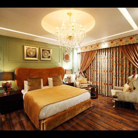 Ivy House Bed & Breakfast Делхи Екстериор снимка