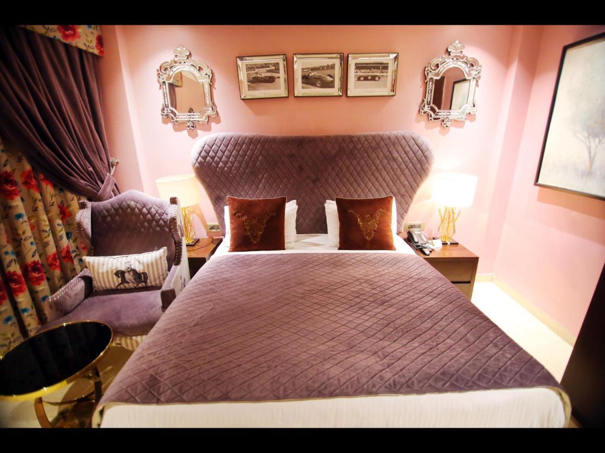 Ivy House Bed & Breakfast Делхи Екстериор снимка