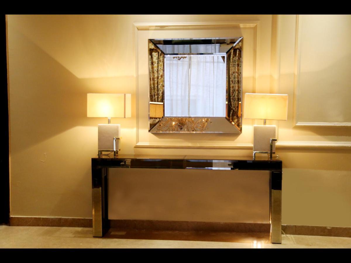 Ivy House Bed & Breakfast Делхи Екстериор снимка